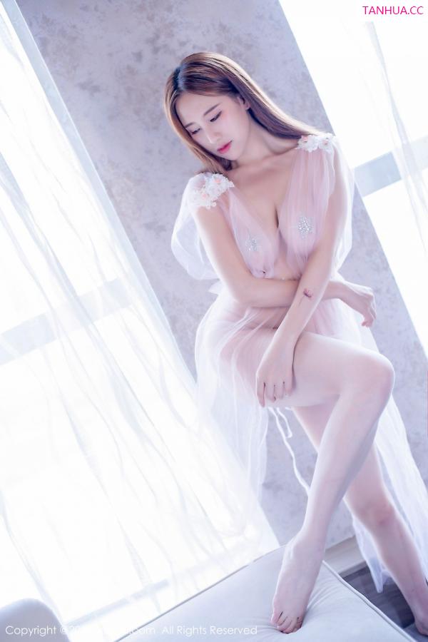 月音瞳  [XIUREN]高清写真图 2019.08.26 月音瞳第32张图片